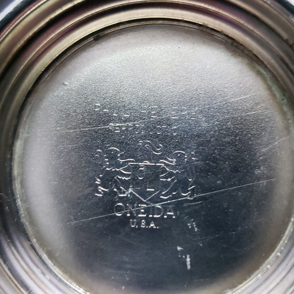 Oneida Paul Revere 4" Silver Bowl - Picture 3 of 3